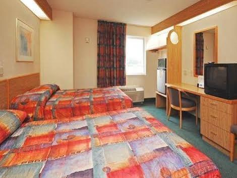 Rodeway Inn Willington North Eksteriør bilde
